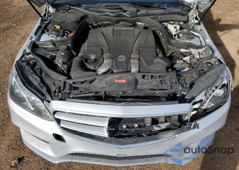 2014 Mercedes-Benz E 550 4Matic z USA, uszkodzony, nr VIN WDDHF9BBXEB011318